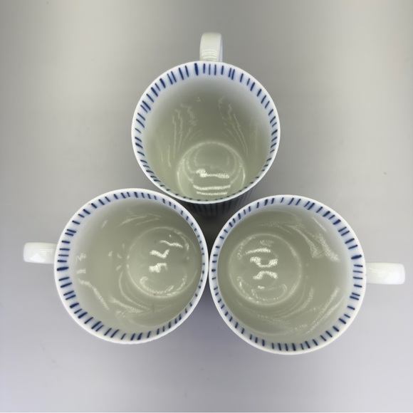 Vintage Fitz and Floyd Les Bands Porcelain
Blue and White Striped Mugs - Picture 6 of 10